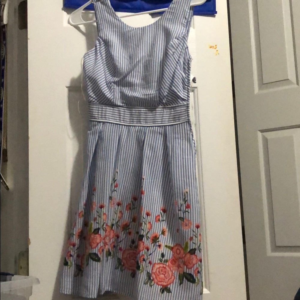 Flower dress with bow back